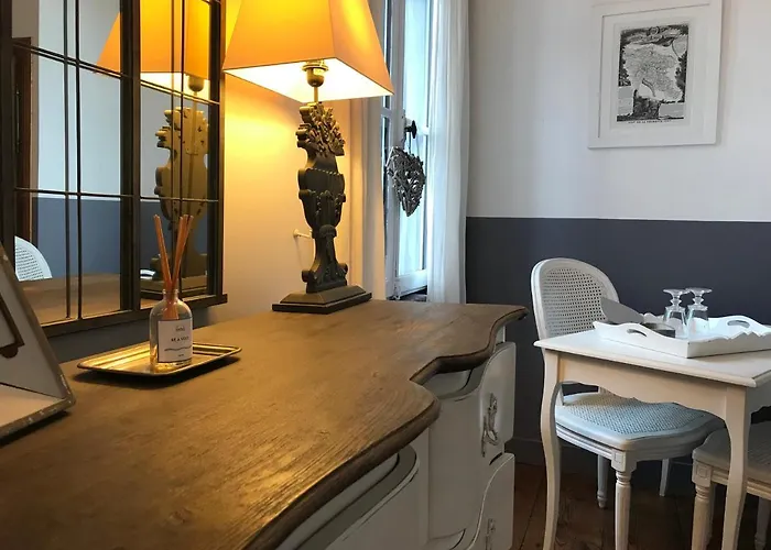 Bed and Breakfast Vue Sur Cour à La Rochelle 